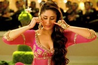 Kareena Kapoor Spicy Stills